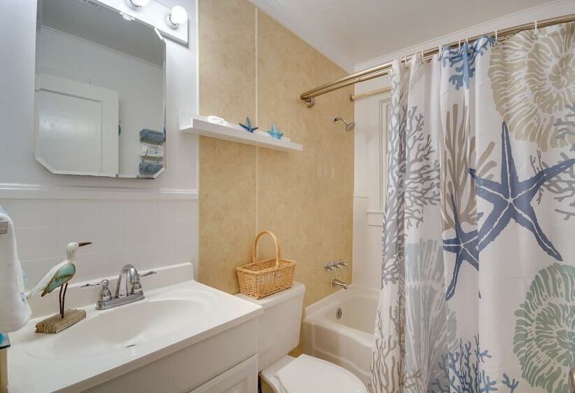 Pet Friendly Retreat In Gulfport < 1 Mi To Beach!