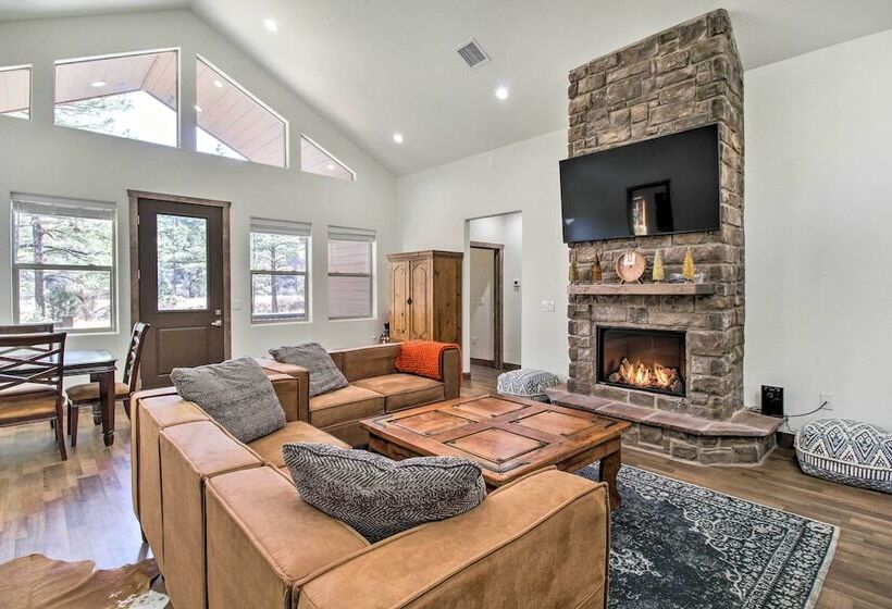 Pet Friendly Show Low Cabin: Near Hiking!