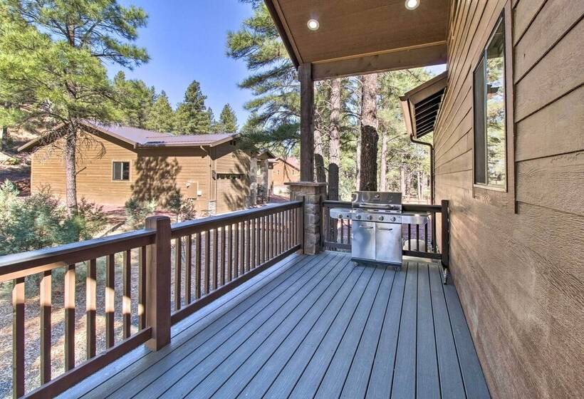 Pet Friendly Show Low Cabin: Near Hiking!