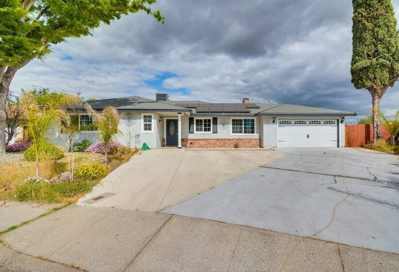 Pet Friendly Atwater Home ~ 12 Mi To Yosemite Lake