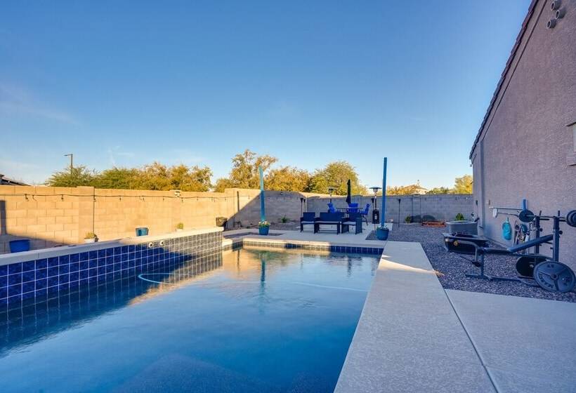 Phoenix Area Vacation Home W/ Private Pool!