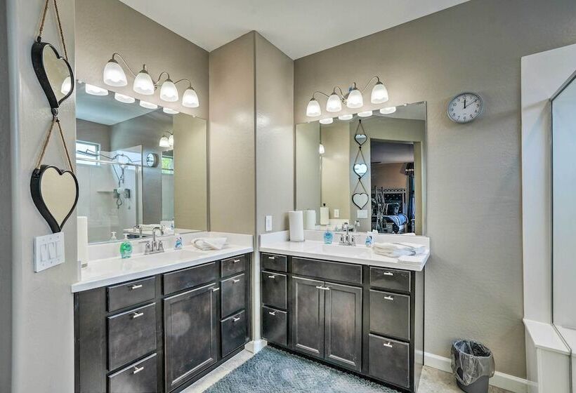 Phoenix Area Vacation Home W/ Private Pool!