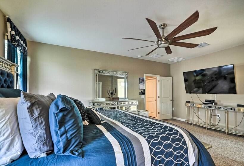 Phoenix Area Vacation Home W/ Private Pool!