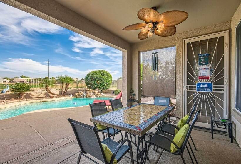 Phoenix Retreat W/ Heated Pool, Gas Grill & Yard!
