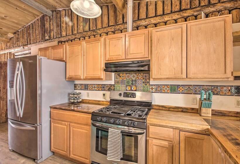 Picturesque Cabin < 1 Mi To Yellowstone River