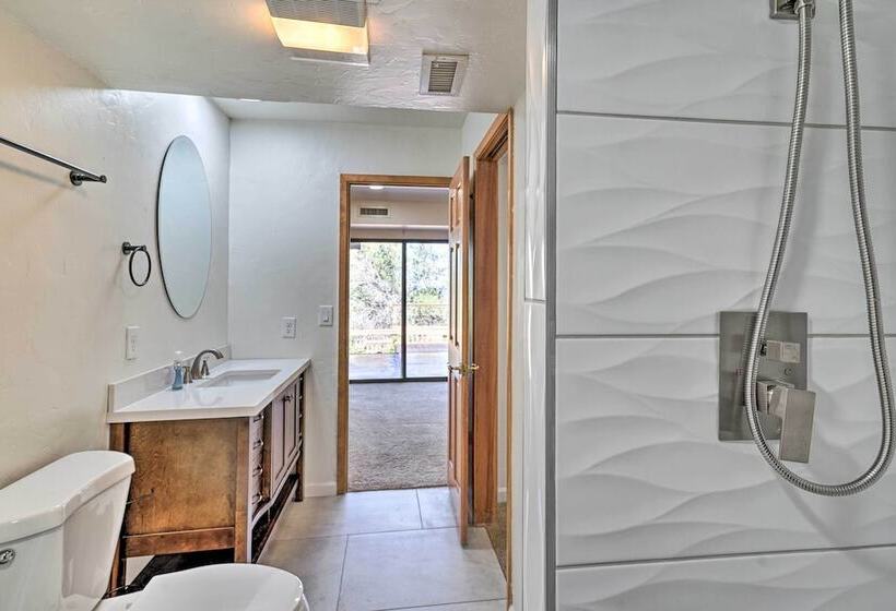 Picturesque Prescott Home W/ Mtn Views & Hot Tub