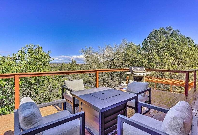 Picturesque Prescott Home W/ Mtn Views & Hot Tub