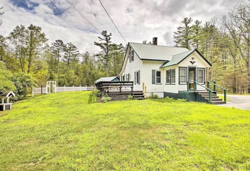 Picturesque Retreat On 1 Acre W/ Gas Grill!