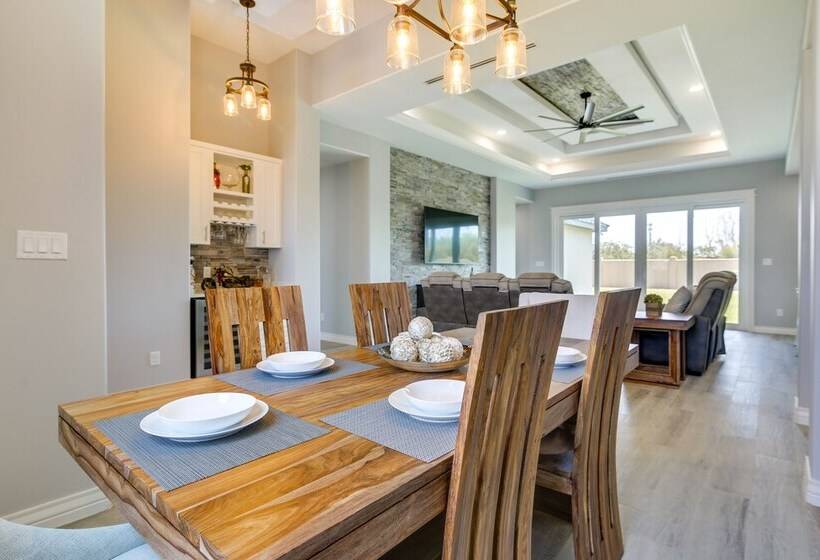 Picturesque Texas Gulf Coast Home In Port Isabel!