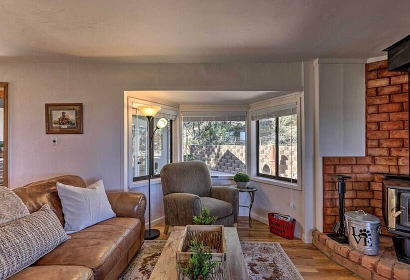 Prescott Cabin W/ Deck & Mtn Views: 4 Mi Downtown!