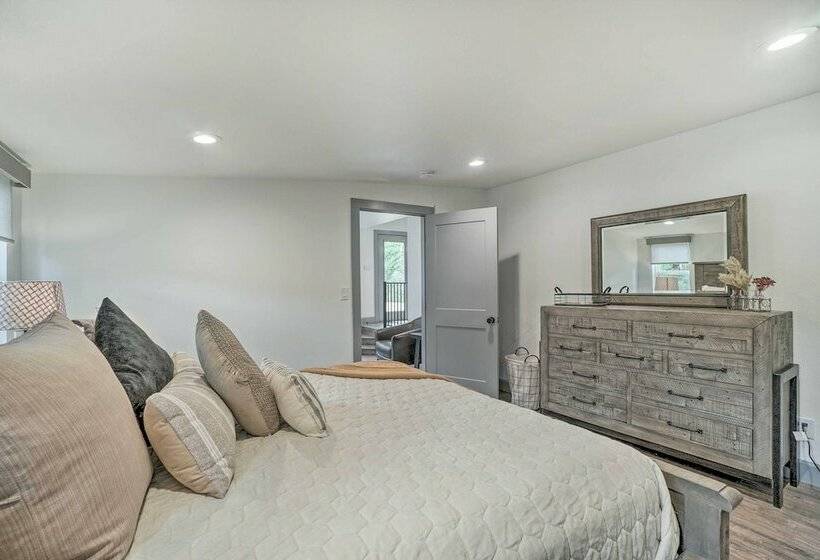 Prescott Retreat W/ Hot Tub ~ 3 Mi To Dtwn!