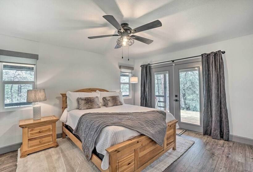 Prescott Retreat W/ Hot Tub ~ 3 Mi To Dtwn!