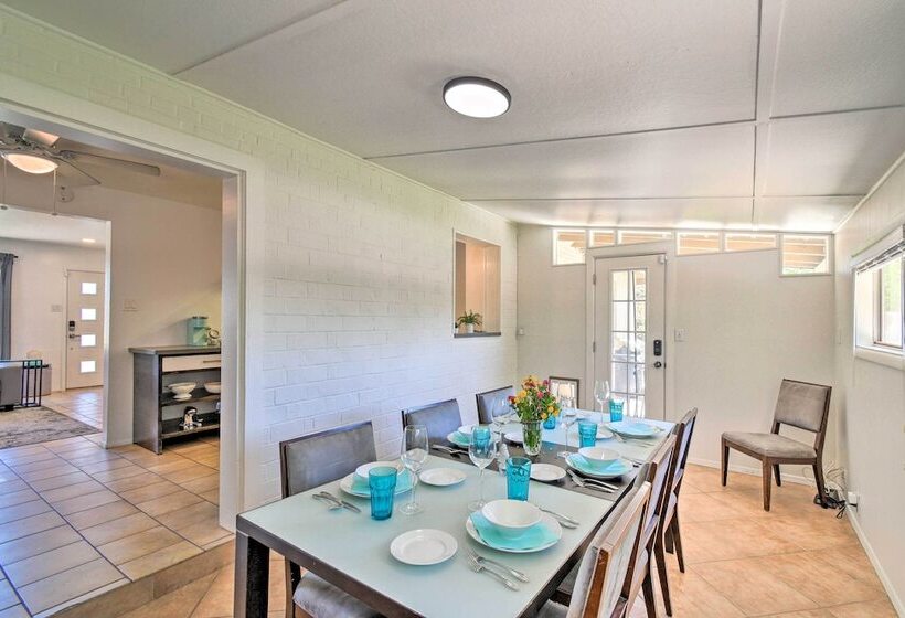 Private Desert Retreat W/ Grill & Mtn Views!