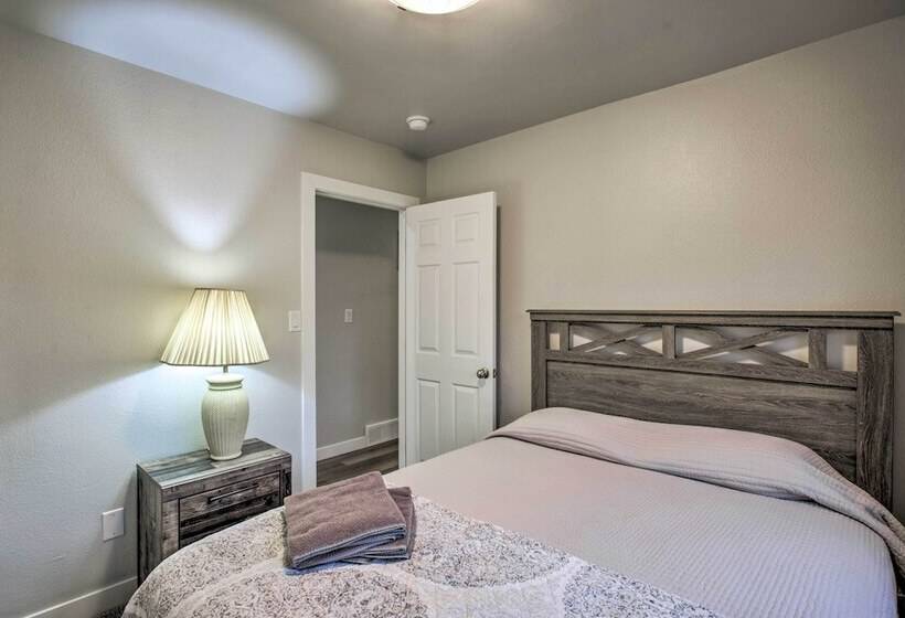 Quaint Clifton Escape W/ Grill   1 Mi To Winery!