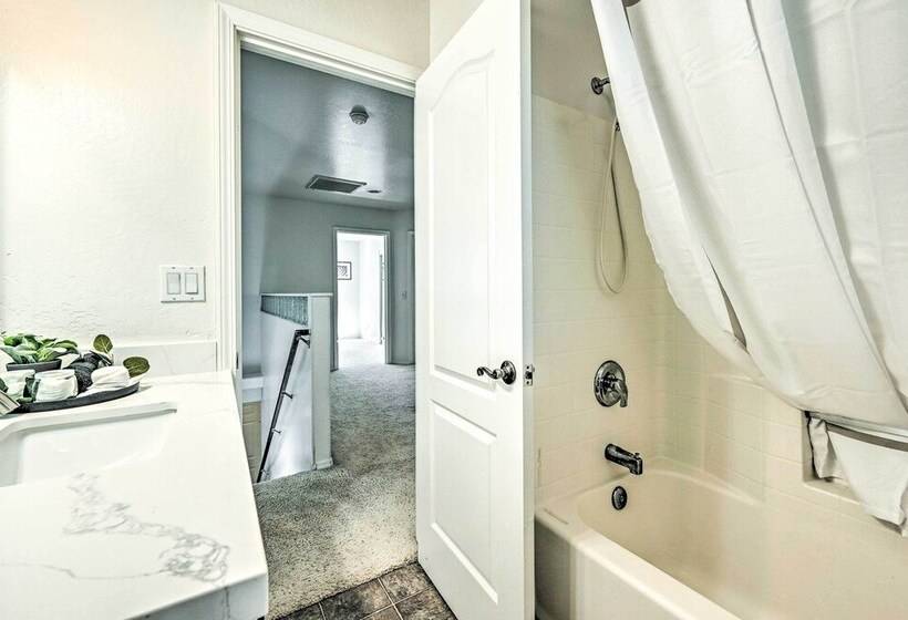 Quaint Flagstaff Retreat W/ Outdoor Dining!