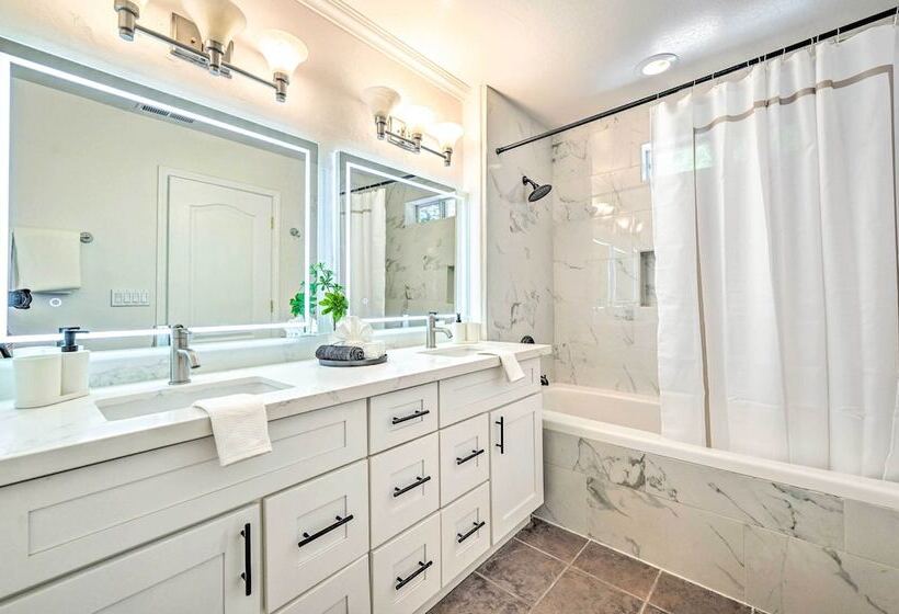 Quaint Flagstaff Retreat W/ Outdoor Dining!