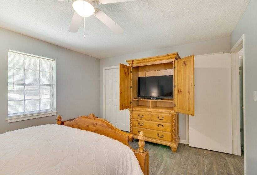 Quaint Oxford Home ~ 2 Mi To Ole Miss & The Grove!