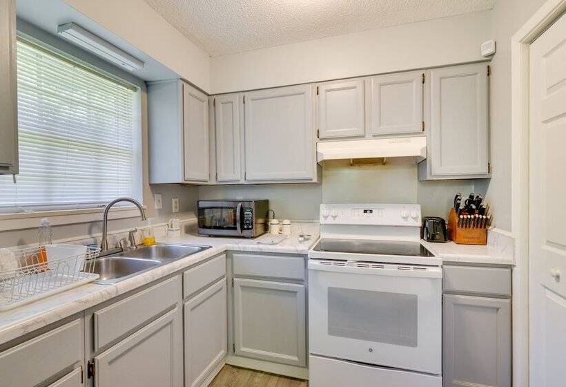 Quaint Oxford Home ~ 2 Mi To Ole Miss & The Grove!