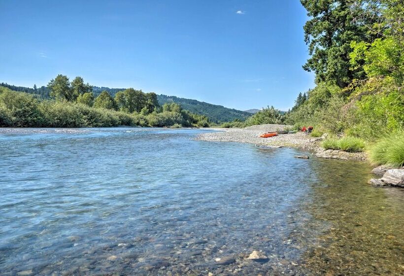 Quaint Riverside Reprieve W/ Kayaks + Floats!