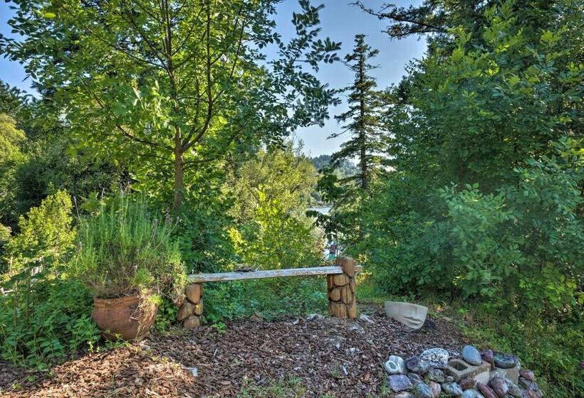 Quaint Riverside Reprieve W/ Kayaks + Floats!