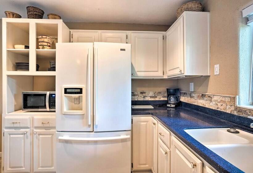 Quaint Riverside Reprieve W/ Kayaks + Floats!