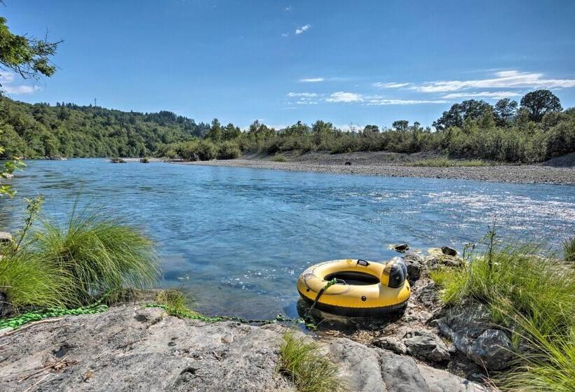 Quaint Riverside Reprieve W/ Kayaks + Floats!