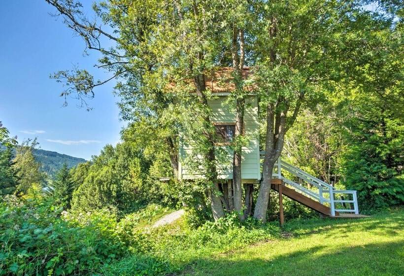 Quaint Riverside Reprieve W/ Kayaks + Floats!