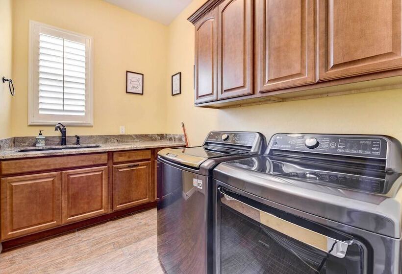 Queen Creek Vacation Rental W/ Private Pool!