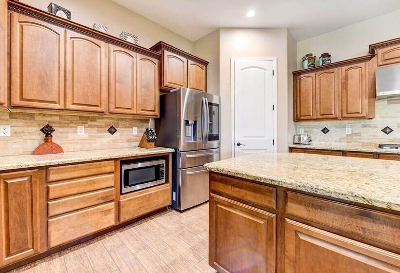 Queen Creek Vacation Rental W/ Private Pool!