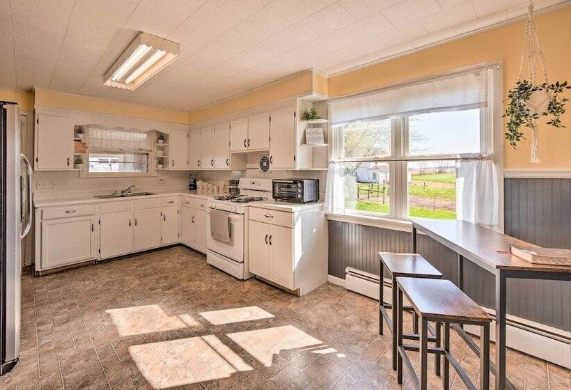 Quiet Elizabethville Home W/ Fire Pit + Views