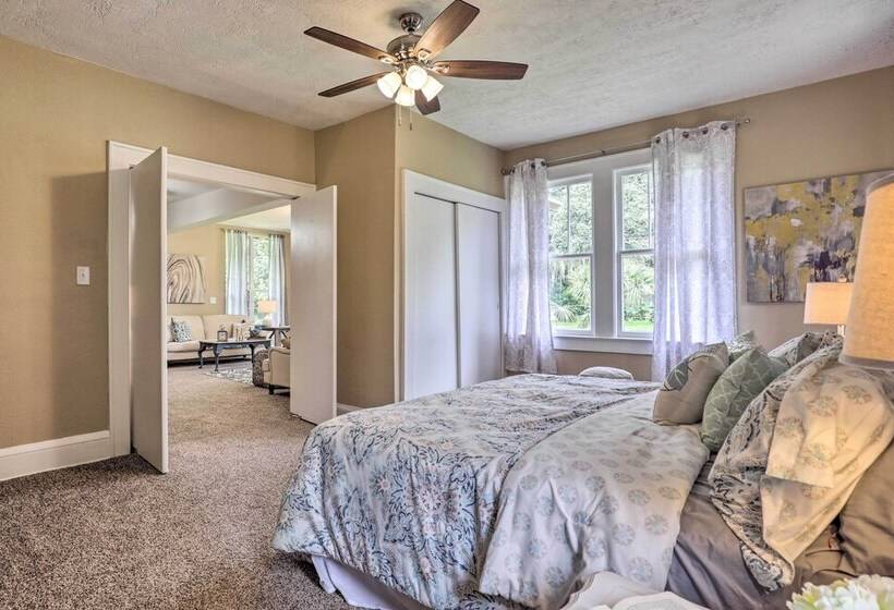 Quiet Jacksonville Retreat   4 Miles To Downtown!