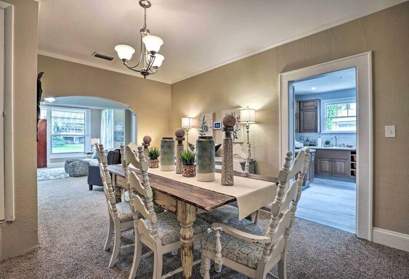 Quiet Jacksonville Retreat   4 Miles To Downtown!