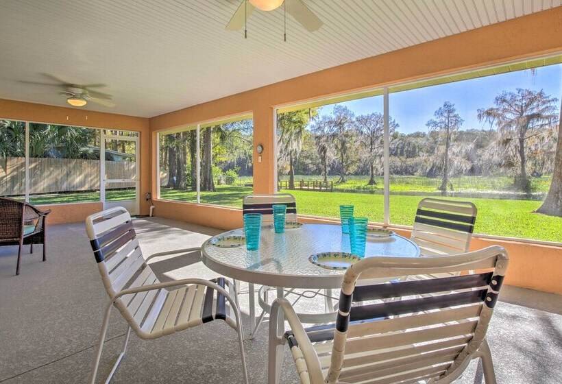 Rainbow River Oasis W/ Kayaks + Furnished Sunroom!