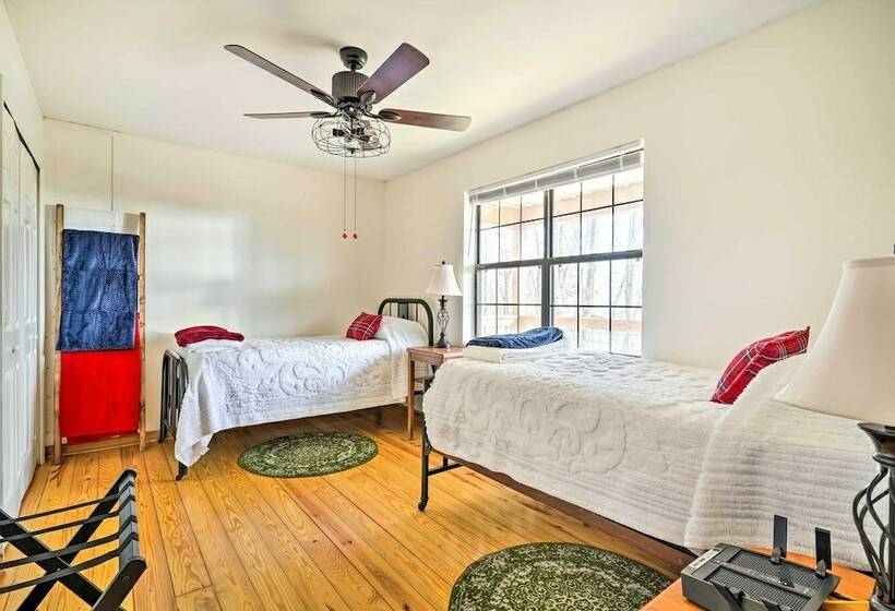 Renovated Cabin W/ Decks, Views, & Fire Pit!