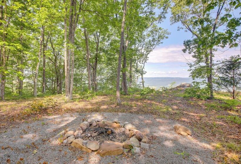 Renovated Cabin W/ Decks, Views, & Fire Pit!