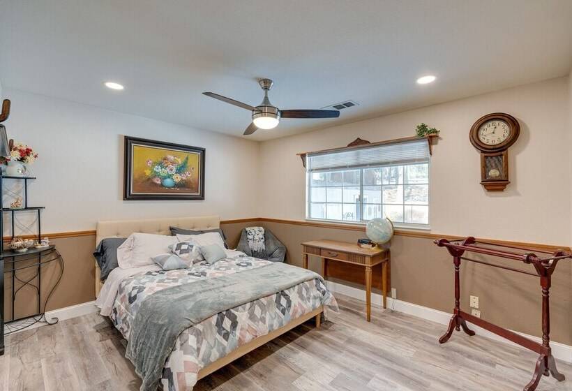 Renovated Pioneer Home In Serene Wooded Setting!