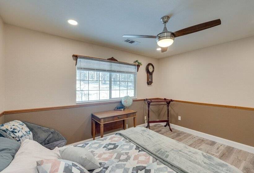 Renovated Pioneer Home In Serene Wooded Setting!