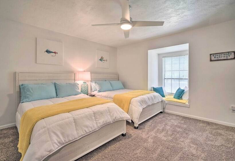 Riverfront Hunstville Home W/ Deck & Chiminea