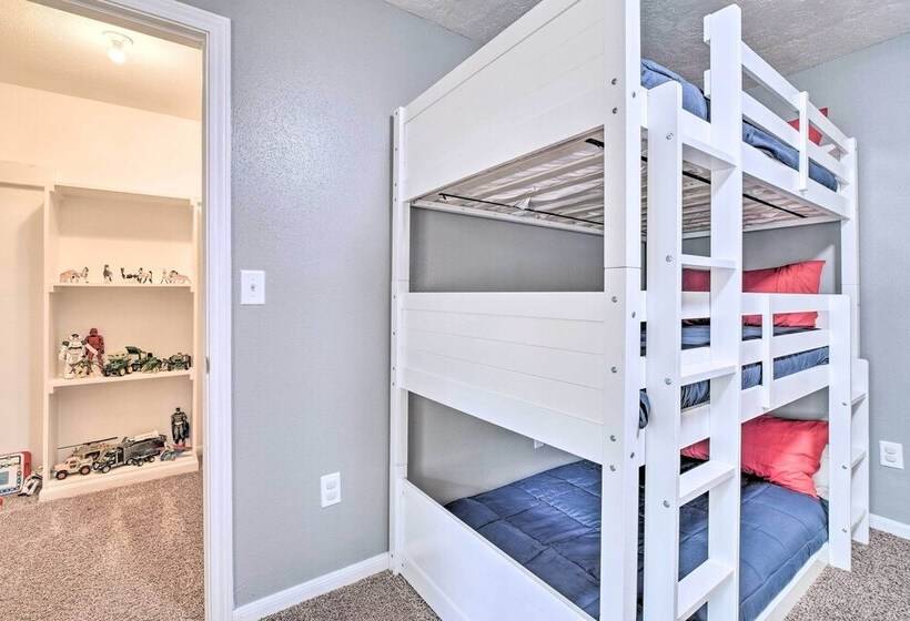 Riverfront Hunstville Home W/ Deck & Chiminea