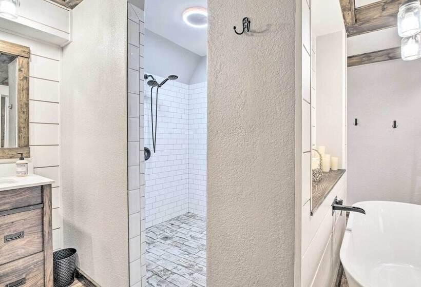 Riverfront Hunstville Home W/ Deck & Chiminea