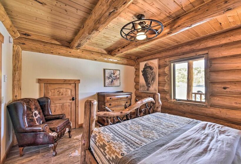 Riverfront Retreat W/ Hot Tub: Fish & Hike!