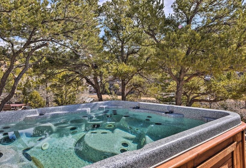 Riverfront Retreat W/ Hot Tub: Fish & Hike!