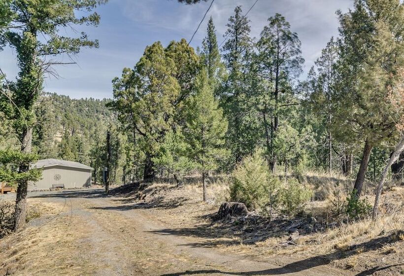 Ruidoso Cabin W/ Hot Tub & On Site Hiking!