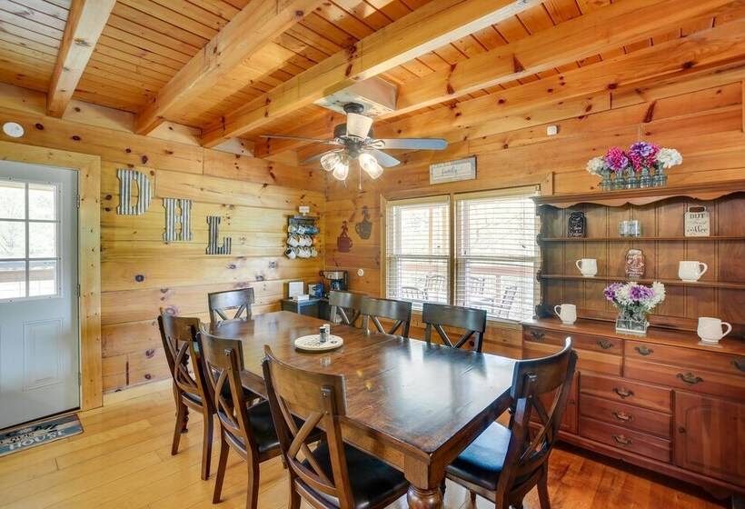 Rustic Dale Hollow Lake Cabin   Private Hot Tub!