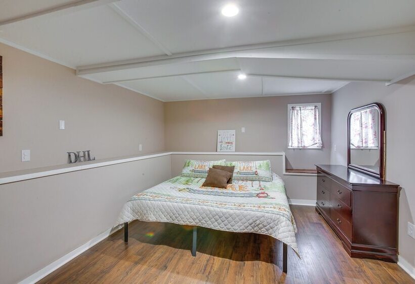 Rustic Dale Hollow Lake Cabin   Private Hot Tub!