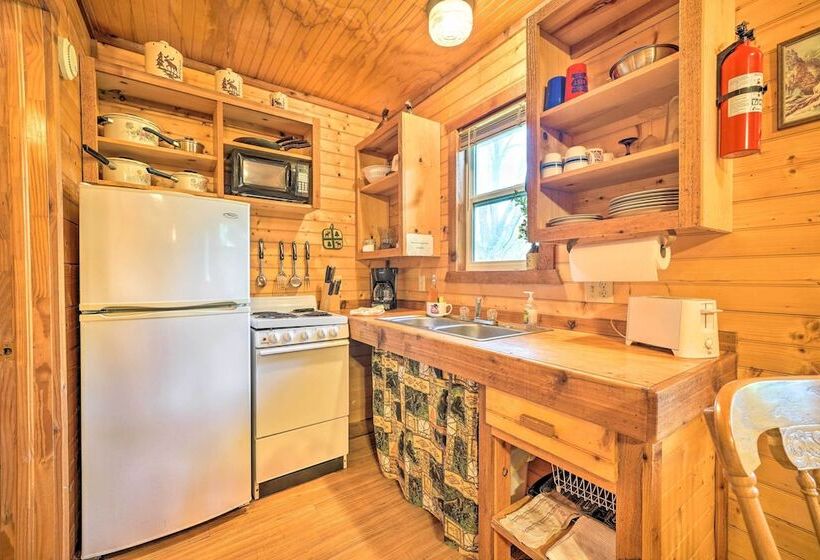 Rustic Davis Cabin < 1/2 Mile To Turner Falls!