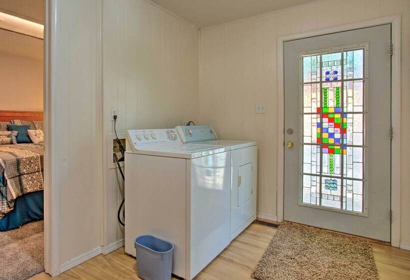 Rustic Home W/ Patio, 1 Mi To Sunset Beach!