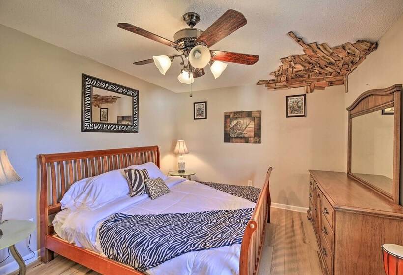 Pet Friendly Home W/ Grill & Farm In Meadowview!