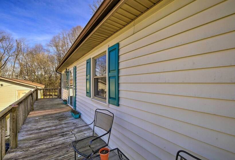 Pet Friendly Home W/ Grill & Farm In Meadowview!
