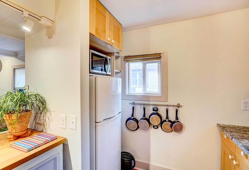 Historic Saugerties Home W/ Deck: River Views!